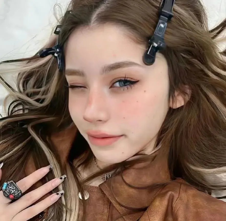 酒绿花红